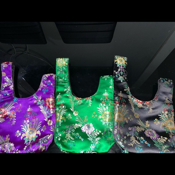 Carlton Yaito Knot Bag - Picture 3 of 3